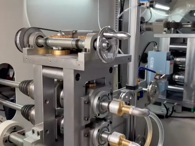 Cumu mantene i Rolling Mills PV Ribbon in a vita di ogni ghjornu